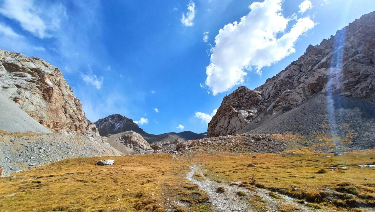 Naryn Guest House Luaran gambar