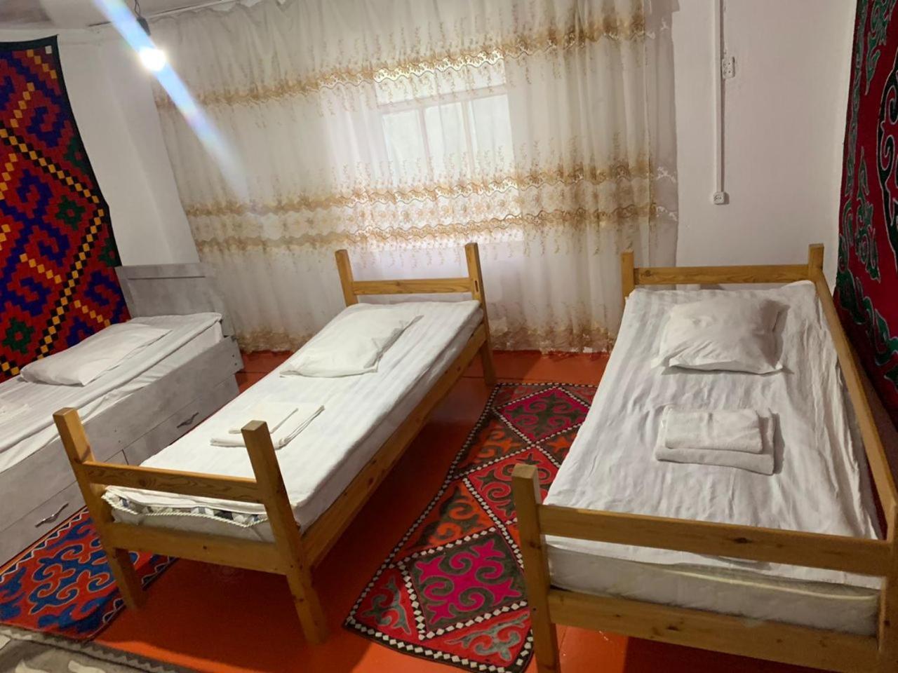 Naryn Guest House Luaran gambar