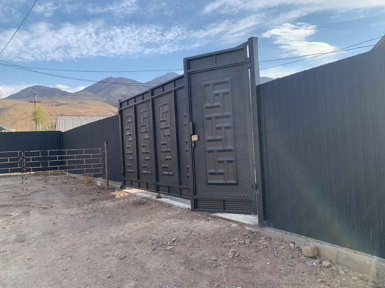 Naryn Guest House Luaran gambar